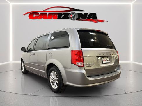 Used 2016 Dodge Grand Caravan SXT w/ Rear Park Assist Package FWD image 8