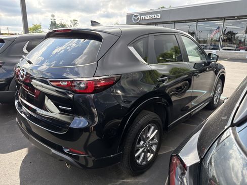 Used 2024 MAZDA CX-5 AWD 2.5 S w/ Preferred Package image 6