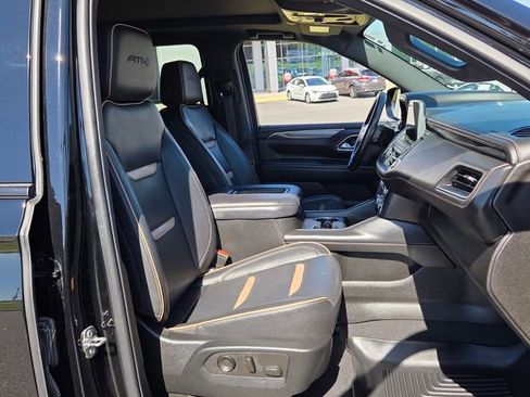 Used 2022 GMC Yukon XL AT4 AWD/4WD image 16