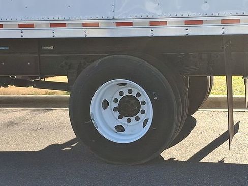 Used 2023 Ford F650 2WD Regular Cab Super Duty image 8