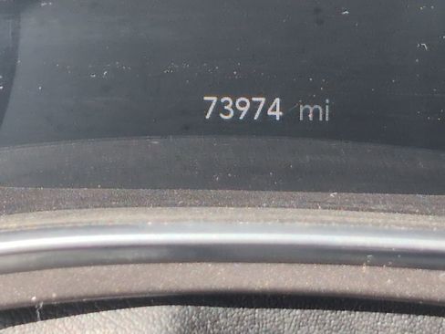 Used 2018 Chrysler Pacifica Limited image 20