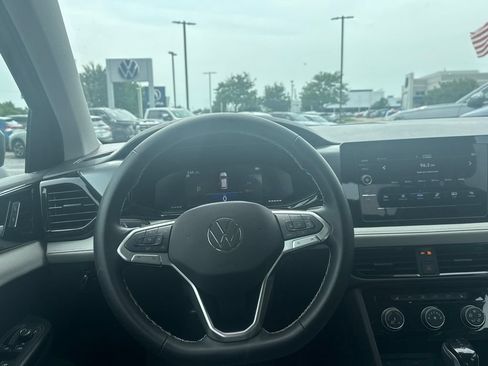 Used 2025 Volkswagen Taos S AWD/4WD image 14