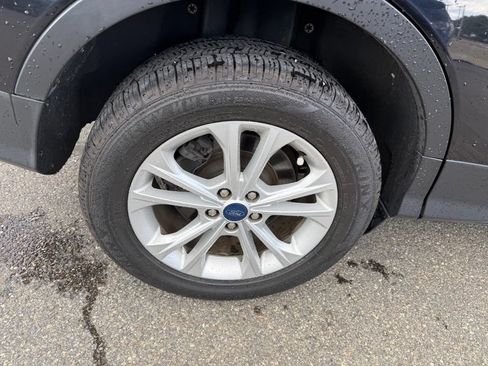 Used 2019 Ford Escape SE FWD image 14