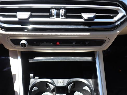 Used 2024 BMW 330i xDrive Sedan image 23