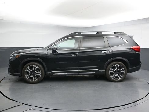 Used 2023 Subaru Ascent Touring AWD/4WD image 5