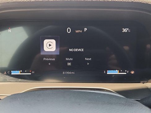 Used 2022 Jeep Grand Cherokee L Laredo RWD image 12