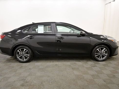 Certified 2024 Kia Forte LXS w/ LXS Technology Package image 9