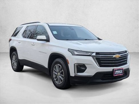 Used 2022 Chevrolet Traverse LT AWD/4WD image 3