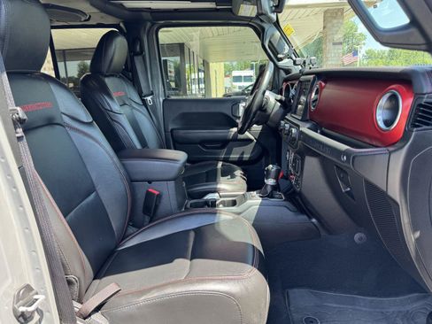 Used 2021 Jeep Wrangler Unlimited Rubicon w/ Uconnect 4C Nav & Sound Group AWD/4WD image 24