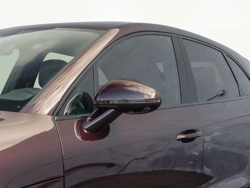 Used 2023 Porsche Macan GTS w/ Sport Chrono Package image 14