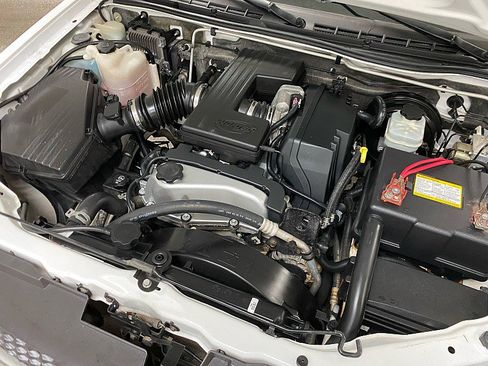 Used 2005 Chevrolet Colorado 2WD Extended Cab image 16