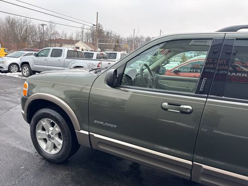 Used 2004 Ford Explorer Eddie Bauer image 4
