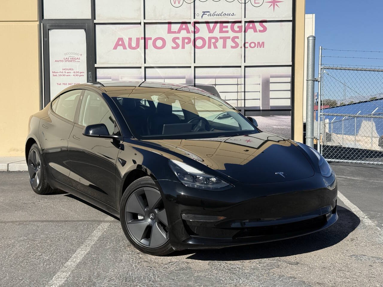 Used 2023 Tesla Model 3 Standard Range RWD image 2