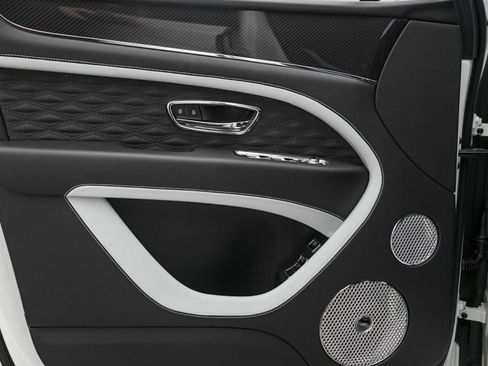 New 2026 Bentley Bentayga Speed AWD/4WD image 9