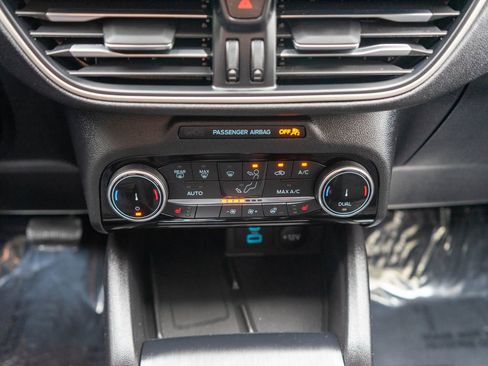 Used 2022 Ford Escape SEL w/ SEL Stealth AWD Package image 24