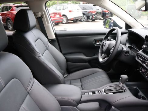 Certified 2026 Honda HR-V EX-L image 8