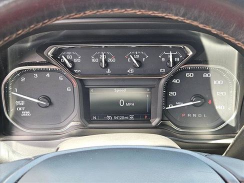 Used 2021 GMC Sierra 1500 AT4 AWD/4WD image 9