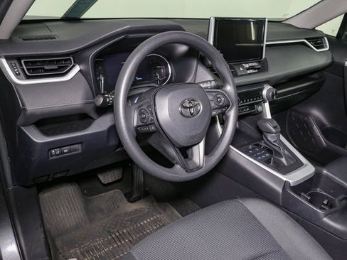 Used 2023 Toyota RAV4 LE image 19