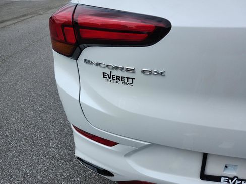 Certified 2023 Buick Encore GX Select w/ Experience Buick Package image 4