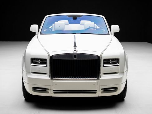 Used 2013 Rolls-Royce Phantom Drophead Coupe RWD image 9