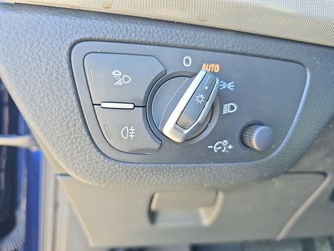 Used 2020 Audi Q5 2.0T Premium w/ Titanium Sport Package image 24