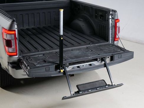 Used 2022 Ford F150 Lariat w/ Equipment Group 502A High image 31