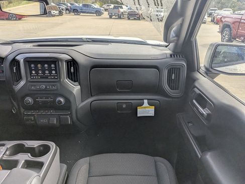 New 2026 Chevrolet Silverado 1500 Custom image 4