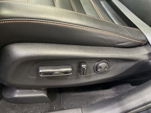 Used 2025 Honda CR-V Sport-L image 12