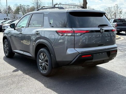 New 2026 Nissan Pathfinder SV image 6