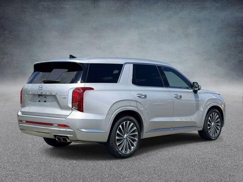 Used 2024 Hyundai Palisade Calligraphy AWD/4WD image 2