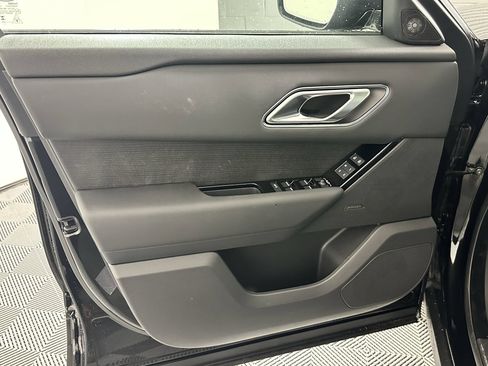Used 2026 Land Rover Range Rover Velar S AWD/4WD image 11