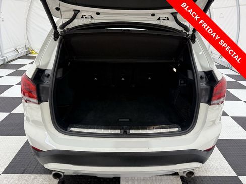 Used 2021 BMW X1 xDrive28i image 4