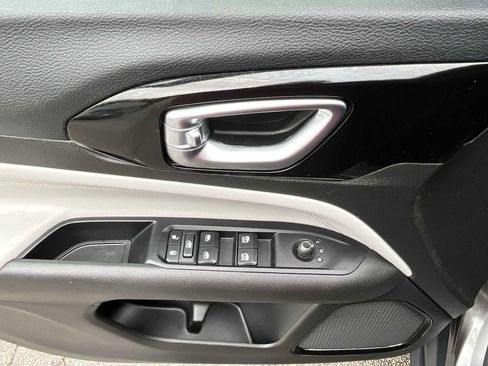 Used 2022 Jeep Compass Limited image 22