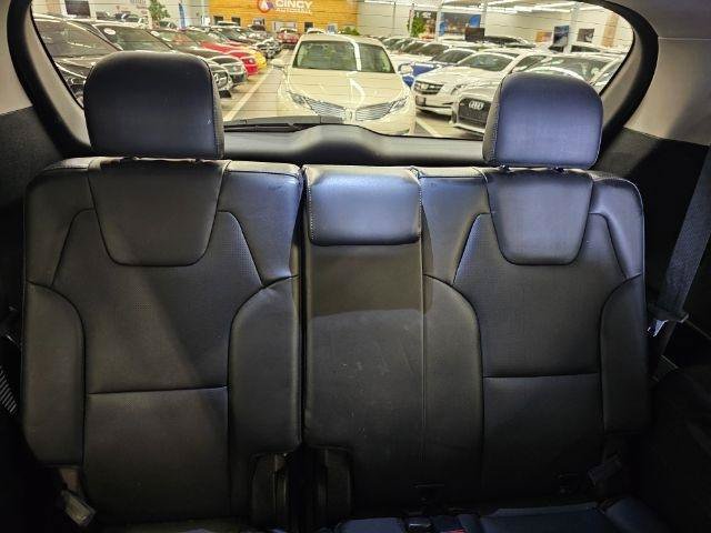 Used 2020 Kia Telluride S w/ S 8 Passenger Seating Package AWD/4WD image 34