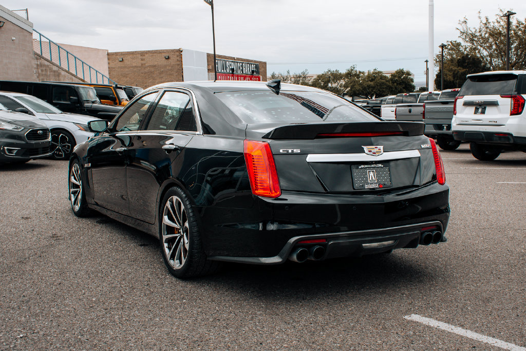 Used 2018 Cadillac CTS V w/ Carbon Fiber Package RWD image 5
