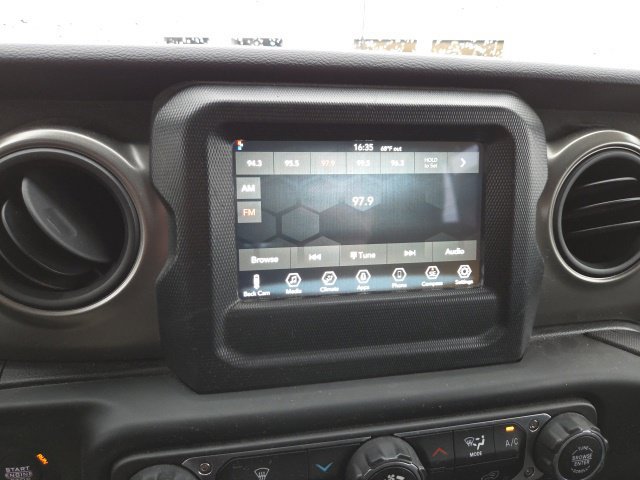 Used 2023 Jeep Wrangler Unlimited Sport AWD/4WD image 14
