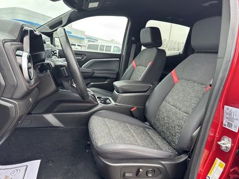 Used 2024 Chevrolet Colorado Z71 w/ Z71 Convenience Package 2 image 9