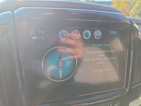 Used 2019 Chevrolet Traverse LT image 39