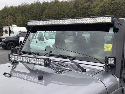 Used 2013 Jeep Wrangler Unlimited Sport image 7