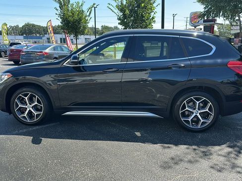 Used 2019 BMW X1 xDrive28i image 8