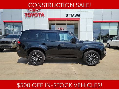 Used 2026 Lexus GX 550 w/ Accessory Package (2T) AWD/4WD image 4