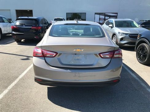 Used 2022 Chevrolet Malibu LT FWD image 11