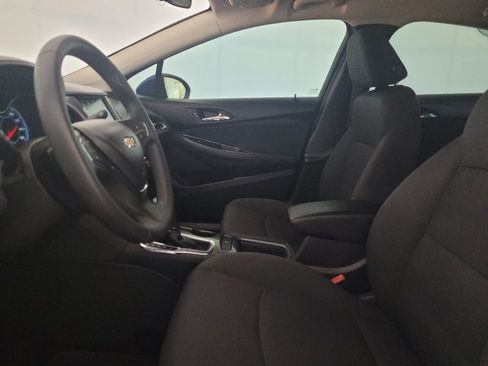 Used 2016 Chevrolet Cruze LT w/ Convenience Package FWD image 17