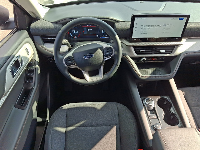 Used 2026 Ford Explorer Active AWD/4WD image 11