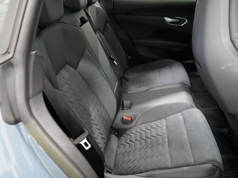 Used 2023 Audi e-tron GT Premium Plus AWD/4WD image 28
