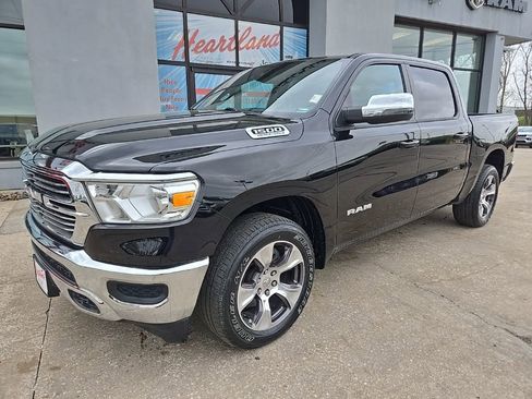 Used 2023 RAM 1500 Laramie AWD/4WD image 2