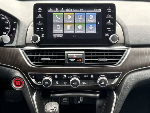 Used 2019 Honda Accord EX image 16