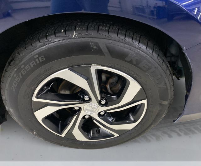 Used 2017 Honda Accord LX image 16