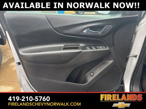 Certified 2019 Chevrolet Equinox LT w/ Driver Convenience Package image 14