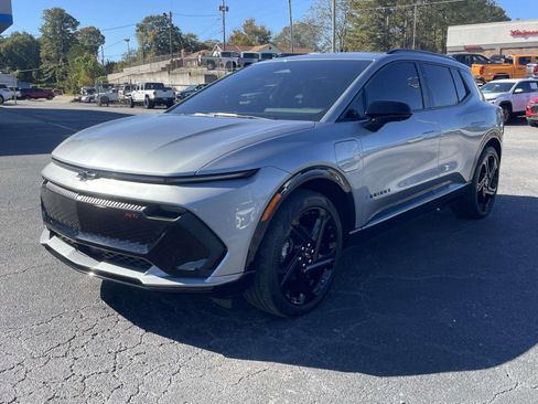 Used 2024 Chevrolet Equinox EV RS image 7